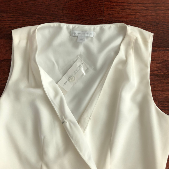 NEW YORK & CO - Blouse - Picture 4 of 7